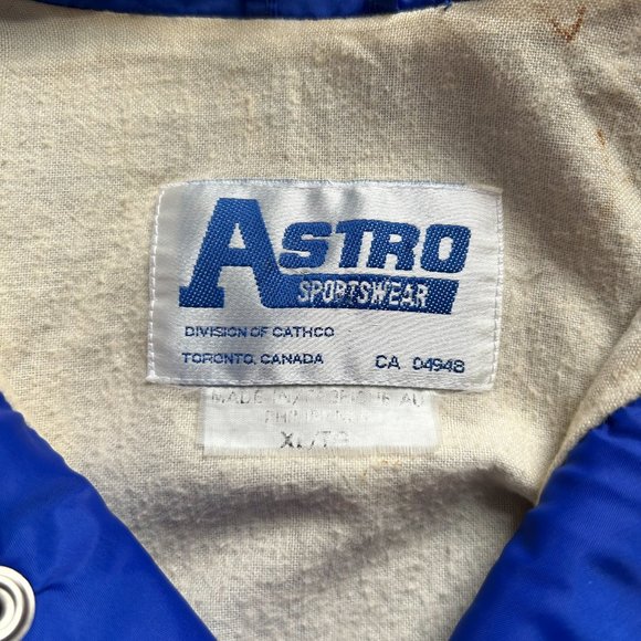 Vintage NFL blue windbreaker XL - Picture 3 of 4